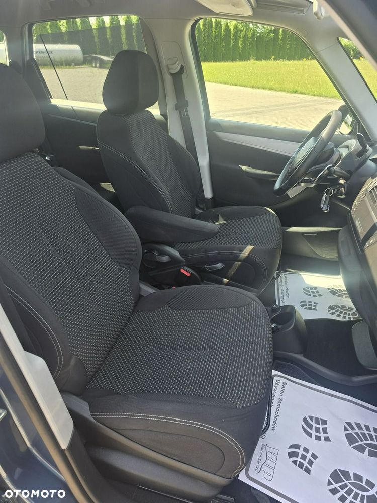 Citroën C4 Picasso - 25