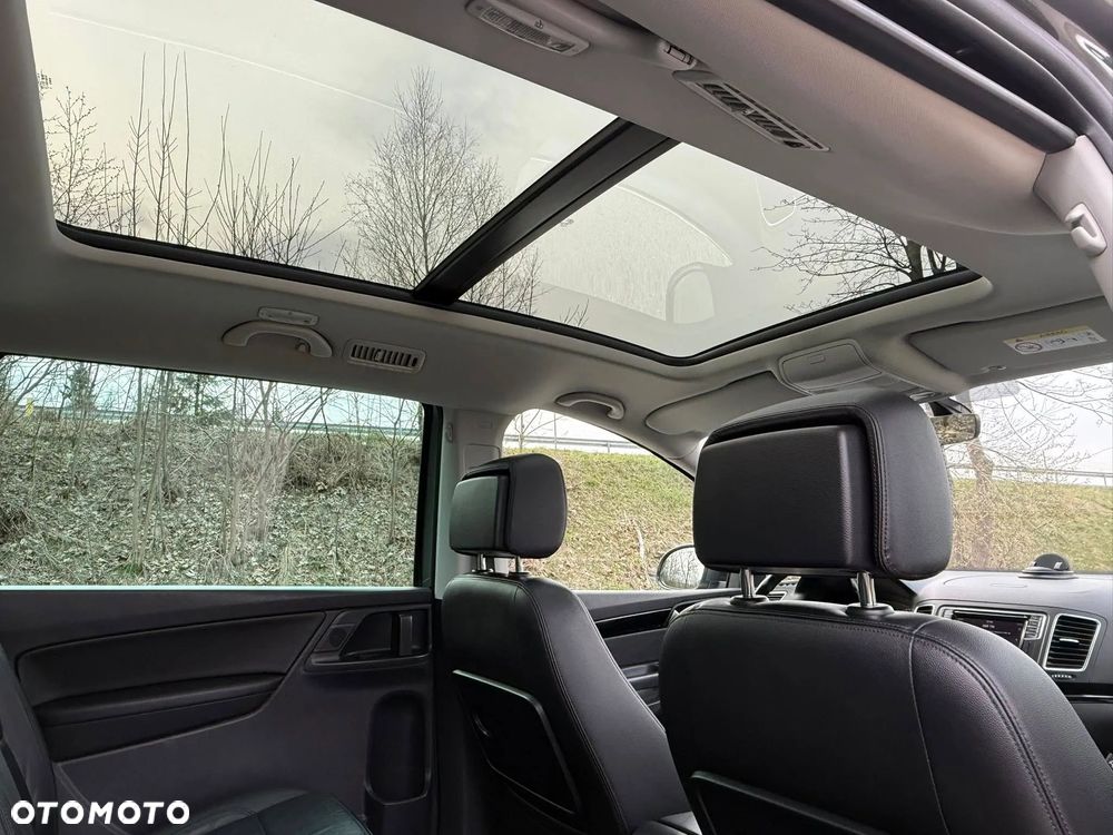 Volkswagen Sharan 2.0 TDI (BlueMotion Technology) Highline - 30