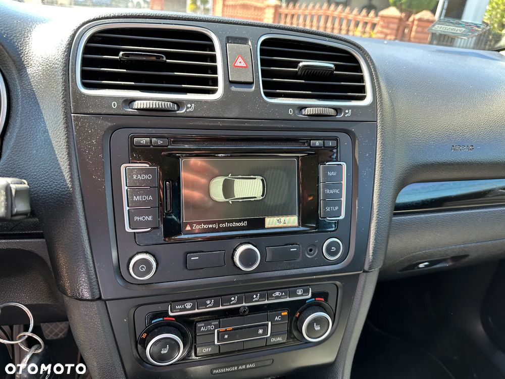 Volkswagen Golf - 14