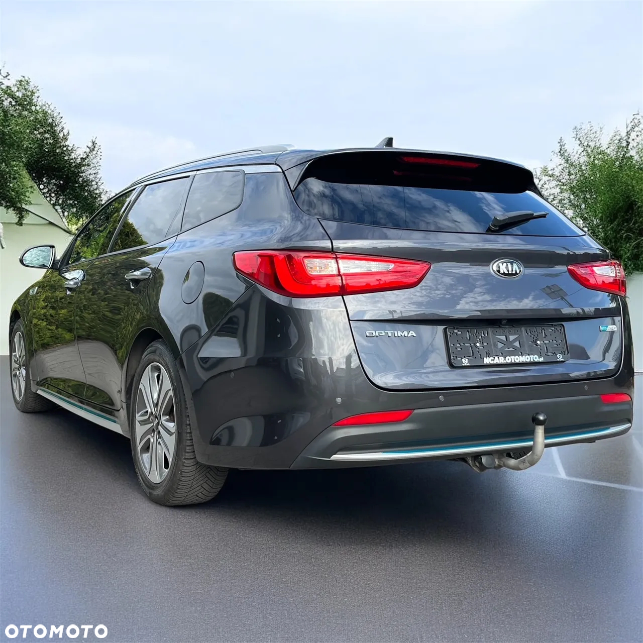 Kia Optima Plug-in Hybrid - 8