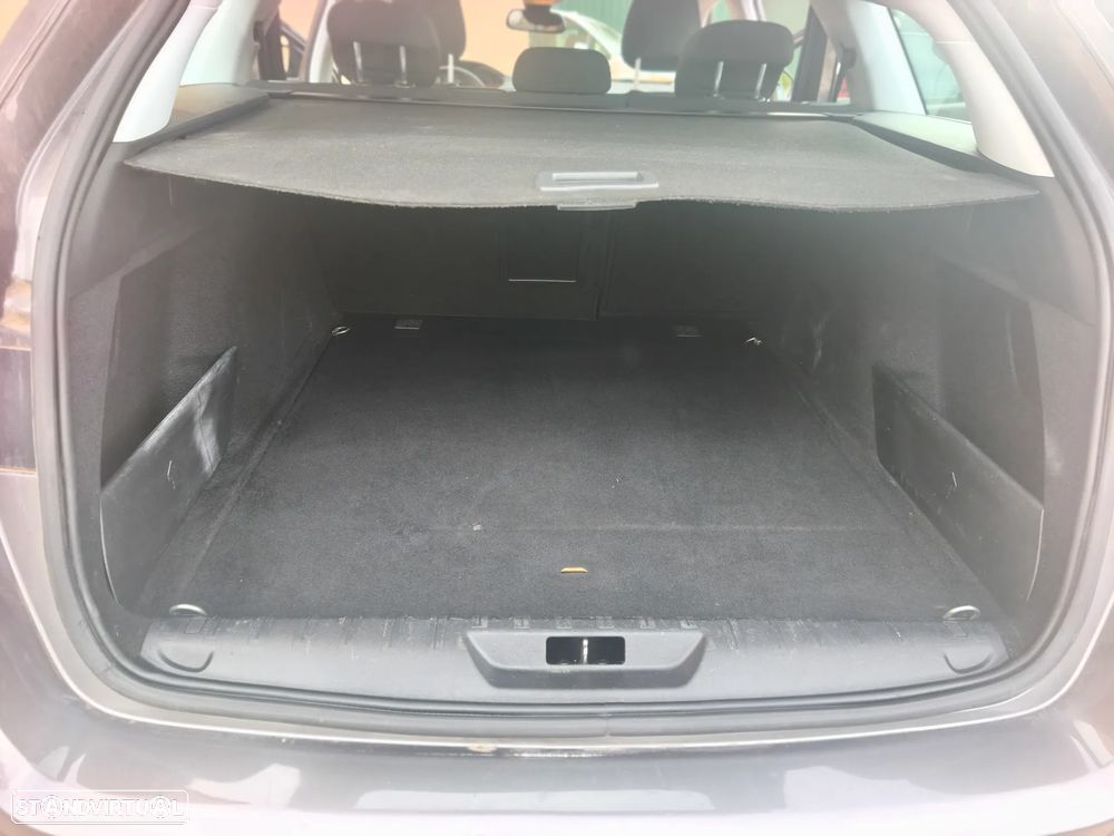 Peugeot 308 SW BlueHDi 130 Stop & Start Active - 23