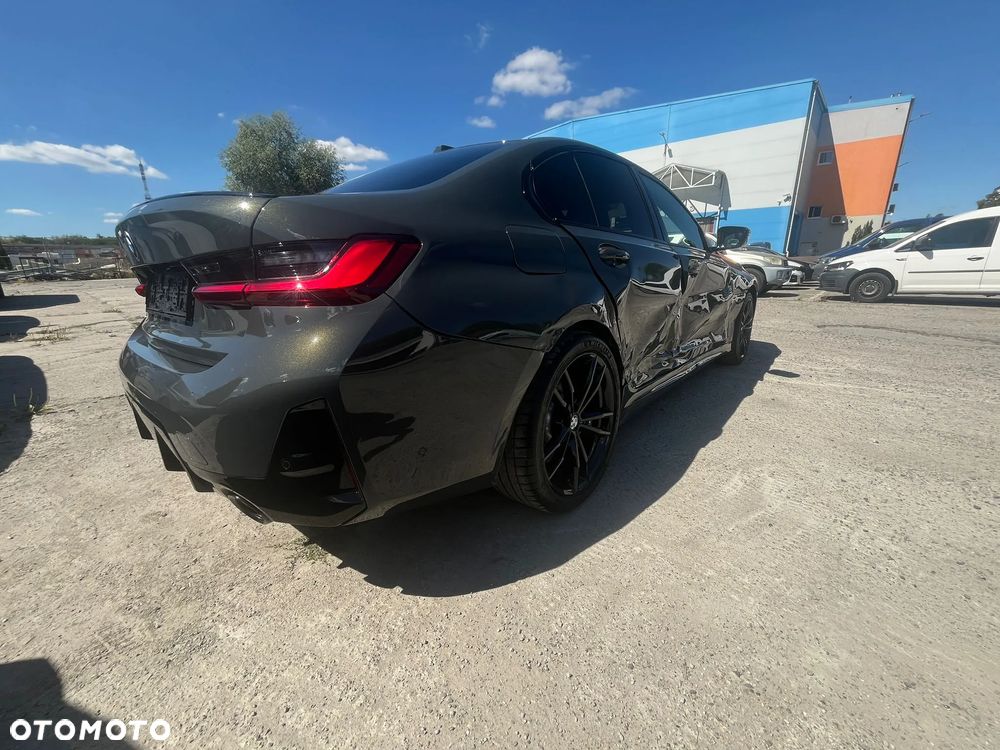 BMW Seria 3 330i xDrive M Sport sport - 37