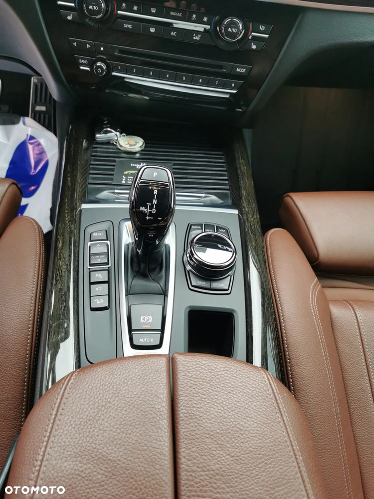 BMW X5 xDrive35i - 20