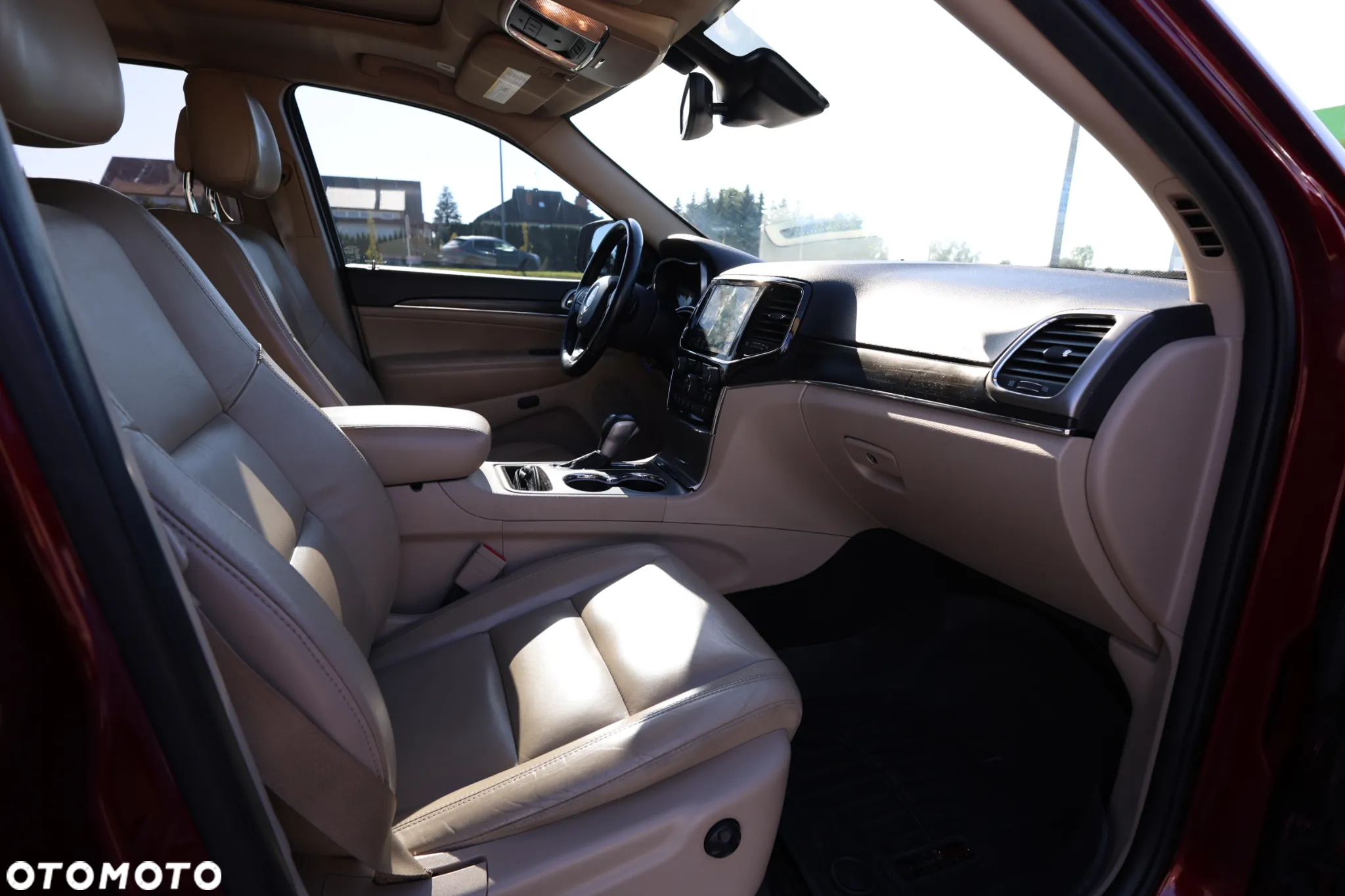 Jeep Grand Cherokee - 9