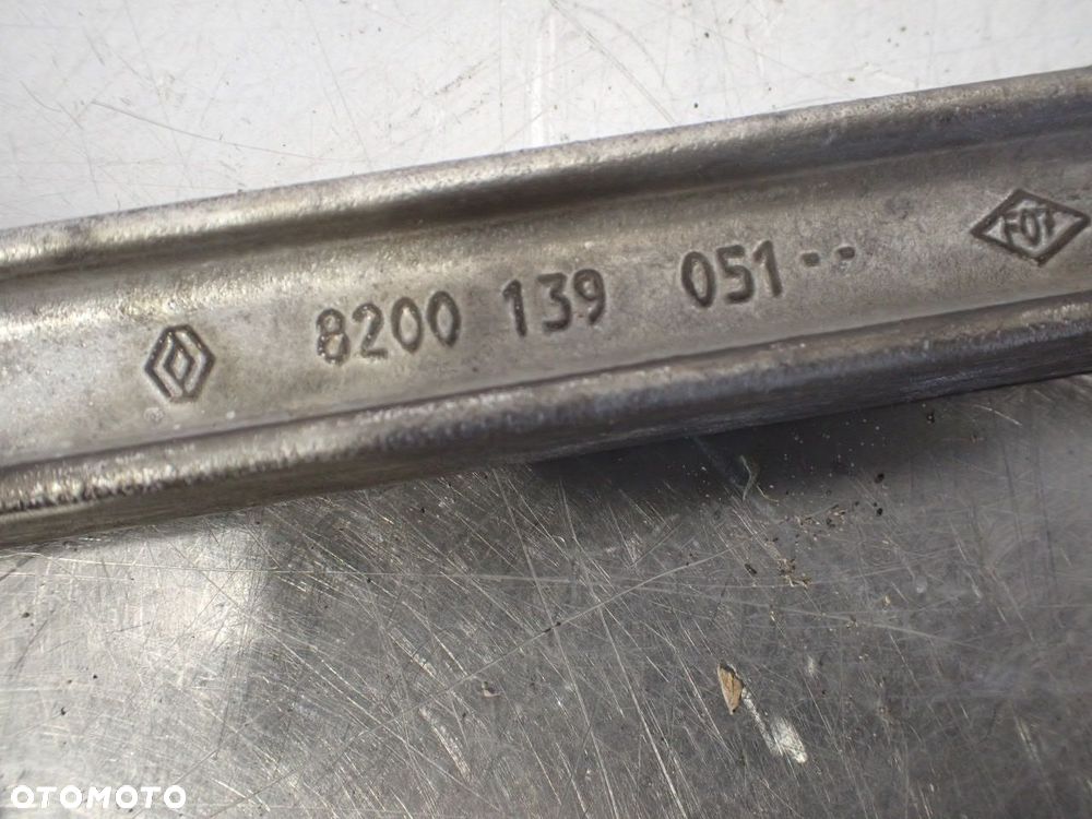WSPORNIK RENAULT CLIO II 2.0 F4R736 8200139051 - 4