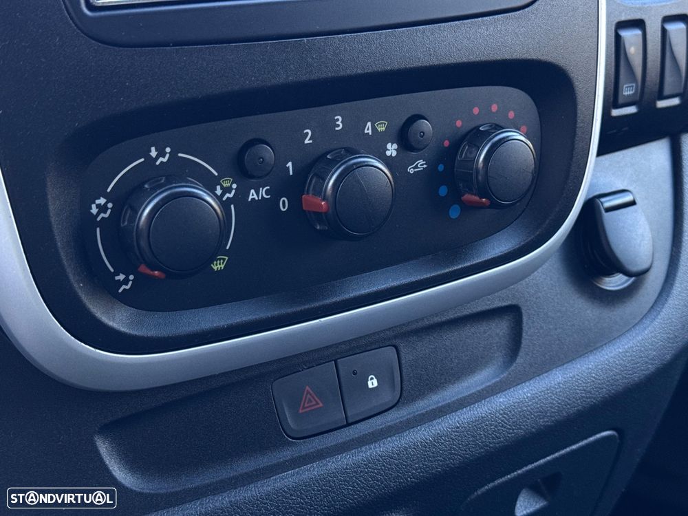 Opel Vivaro L2 3Lug Navi Iva Dedutivel - 10