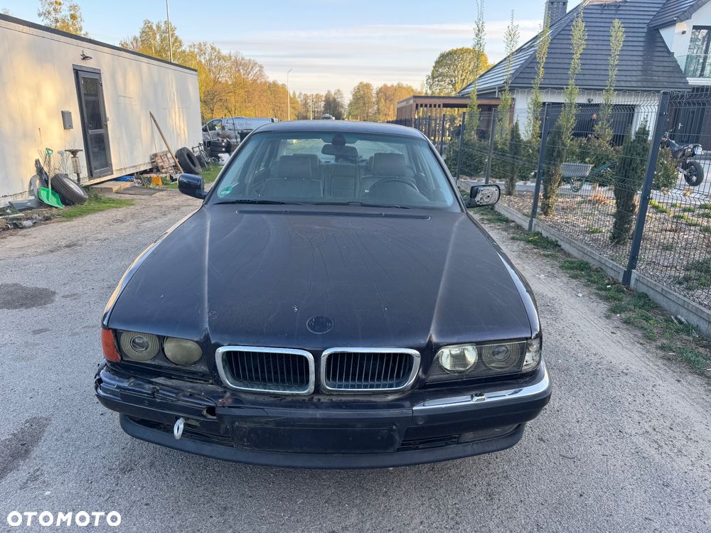 BMW Seria 7 735i L - 5
