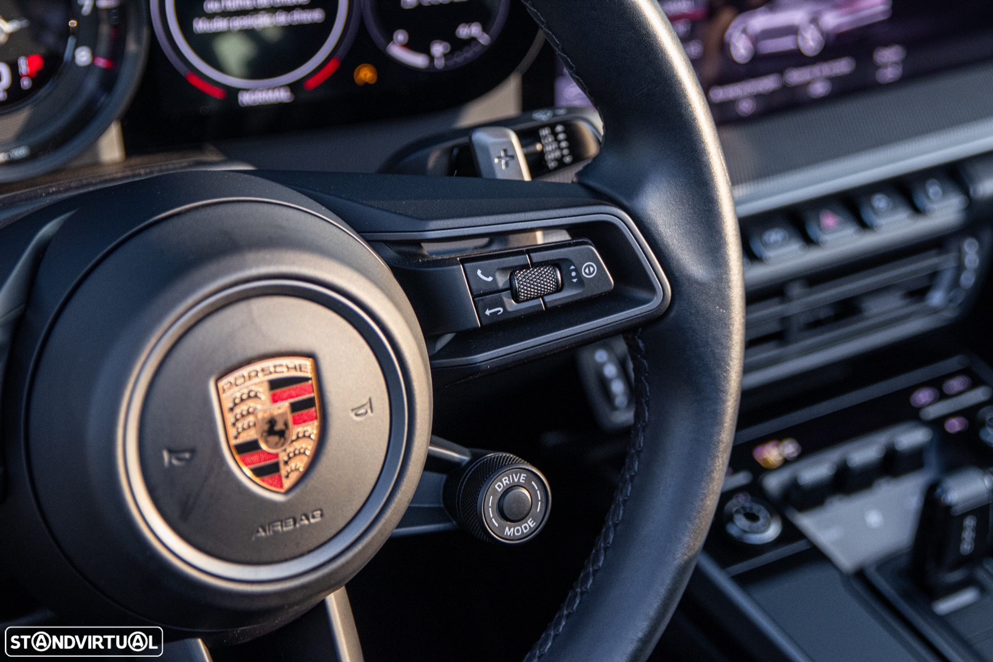 Porsche 911 (992) Carrera 4S Cabriolet PDK - 10