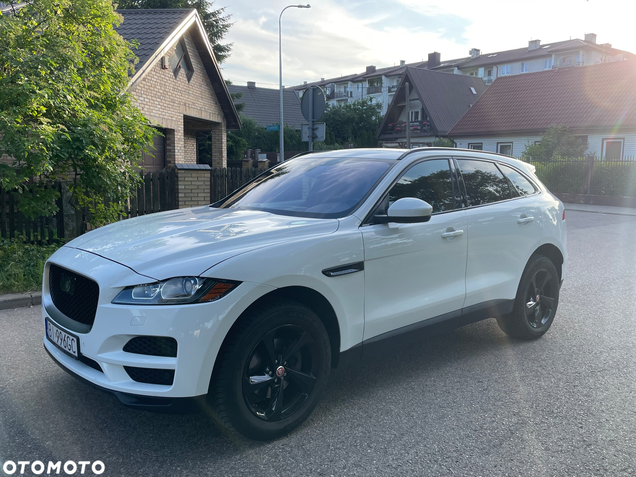 Jaguar F-Pace 2.0 i4P AWD Prestige - 2