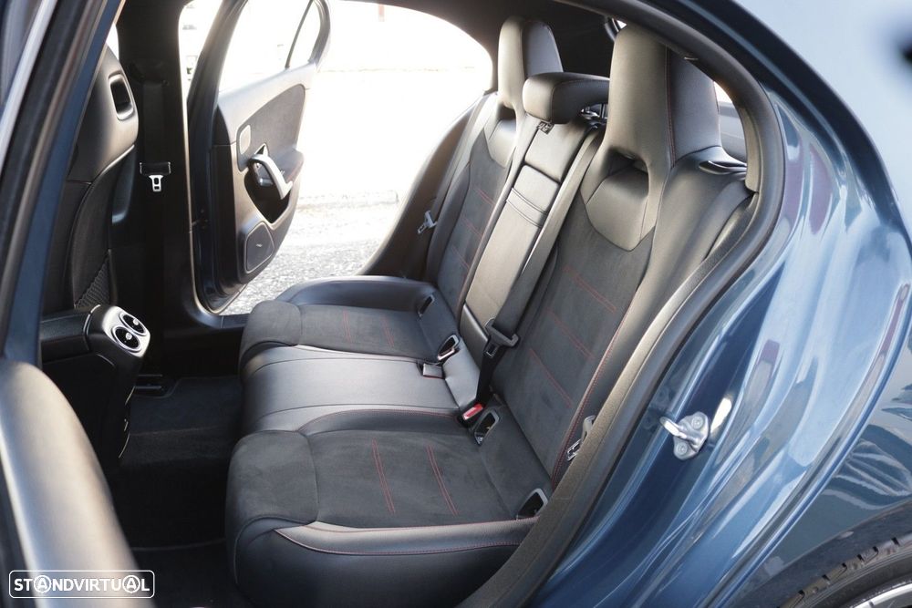 Mercedes-Benz A 180 d AMG Line - 31