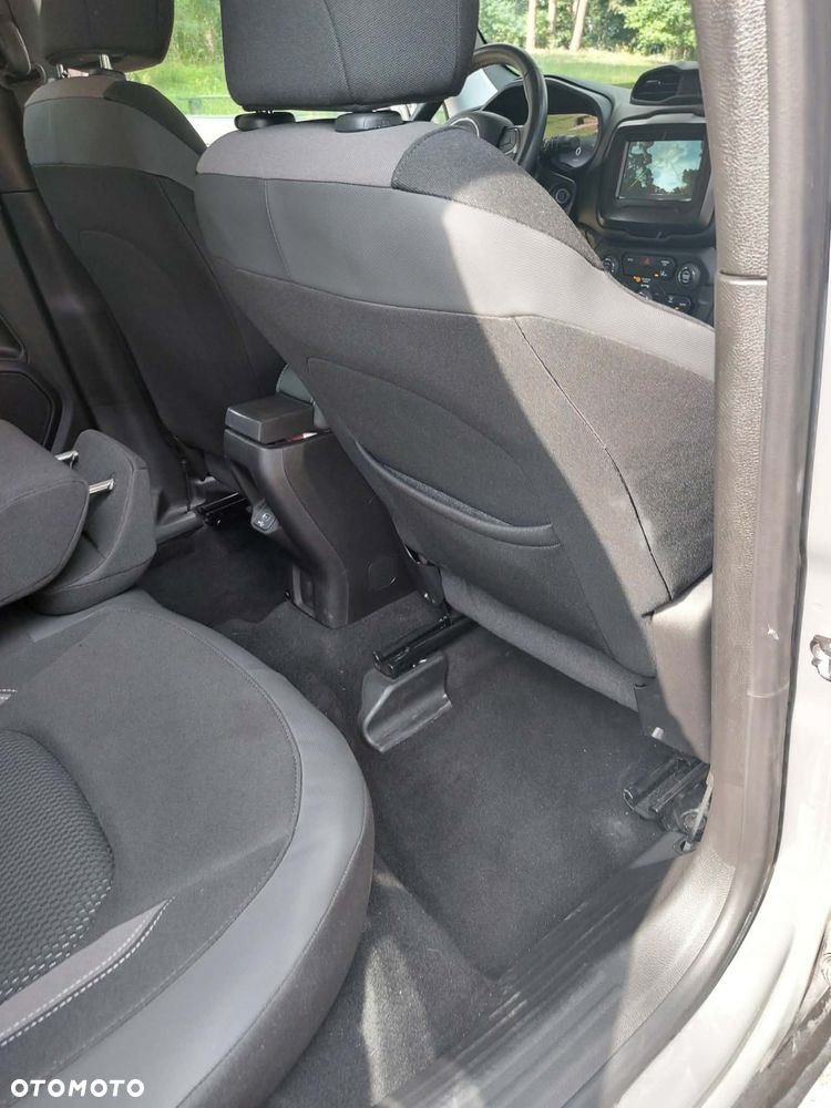 Jeep Renegade 1.0 GSE T3 Turbo Limited FWD S&S - 24
