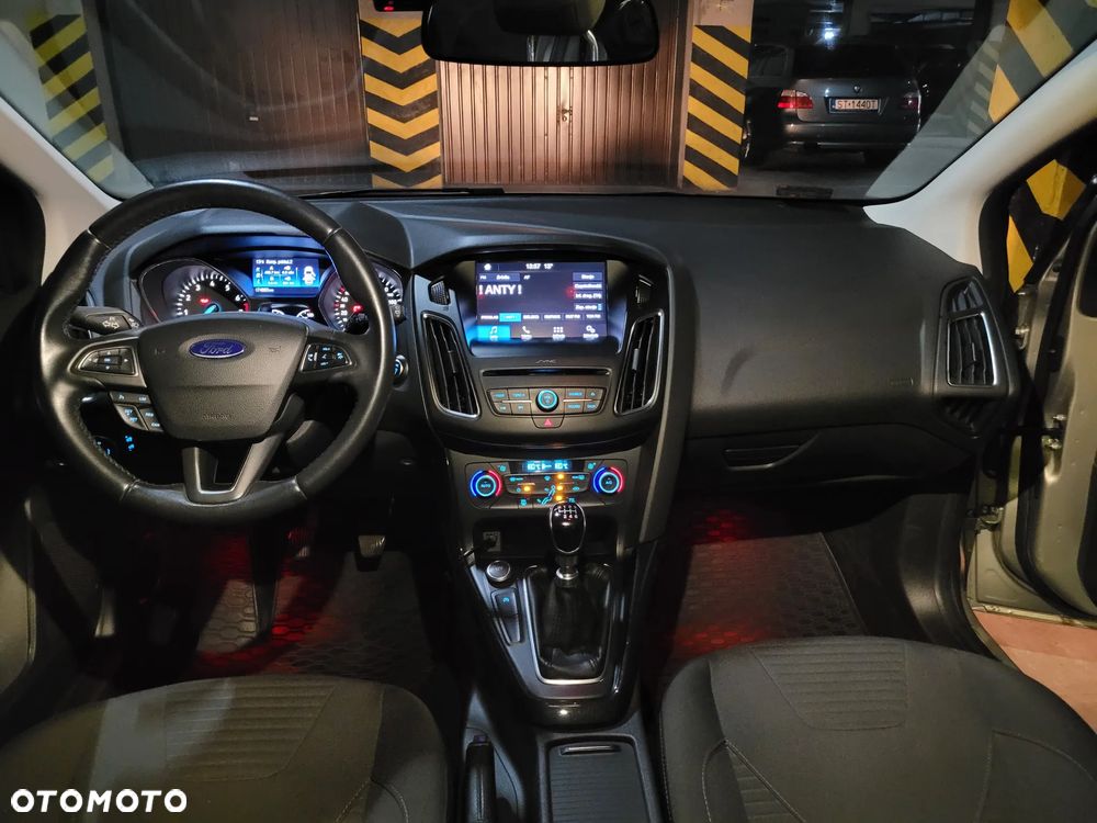 Ford Focus 1.5 EcoBoost Titanium ASS - 19