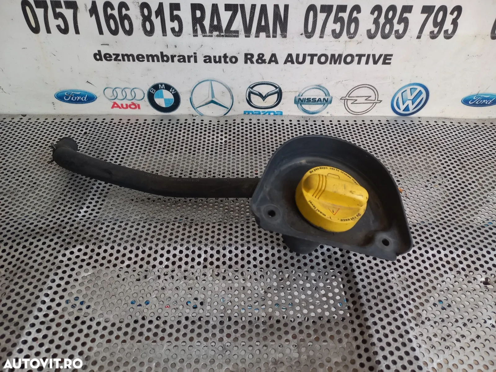 Buson Gura Umplere Ulei Renault Master Opel Movano 2.3 Dci An 2012-2013-2014-2015-2016 - Dezmembrar - 3
