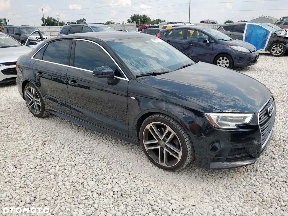 Audi A3 - 1