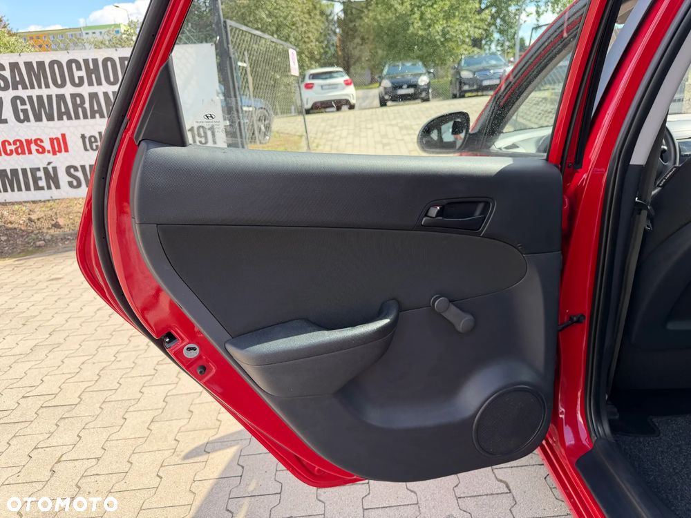 Hyundai i30 1.4 Comfort - 17