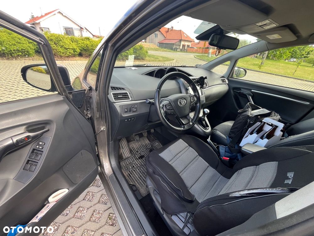 Toyota Verso 1.8 Premium 7os EU6 - 11