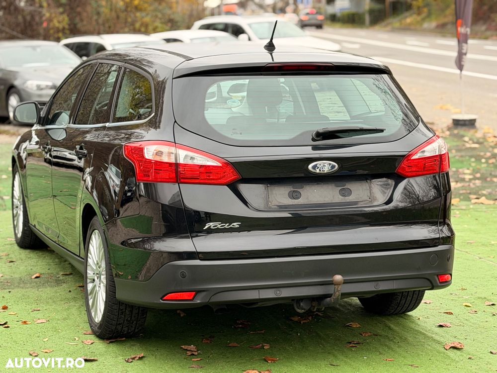 Ford Focus 1.6 TDCi DPF Titanium - 11