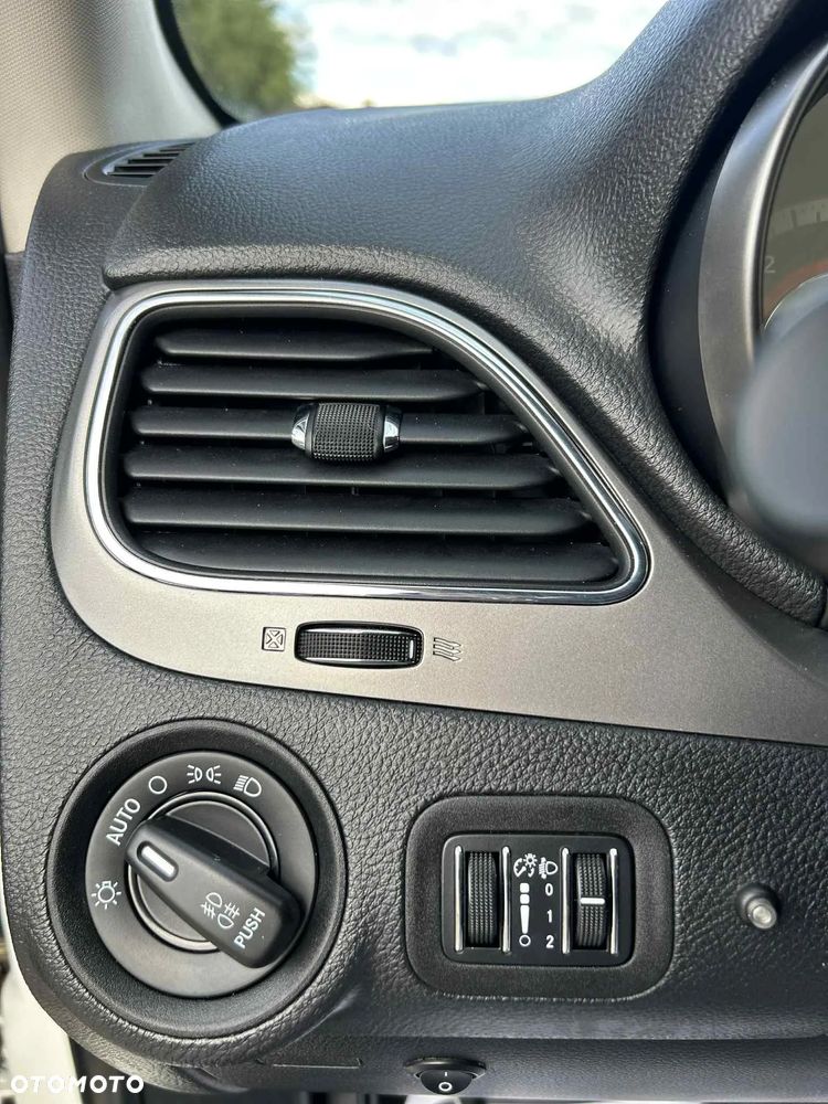 Fiat Freemont 2.0 Multijet Black Code AWD - 12