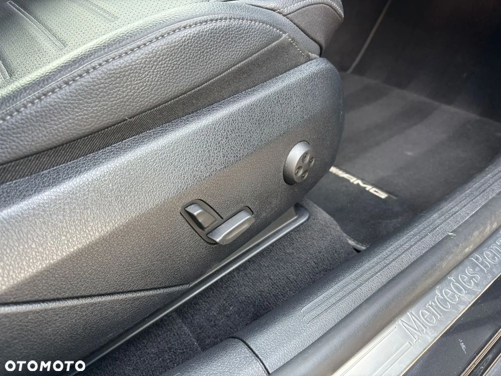 Mercedes-Benz GLC - 14