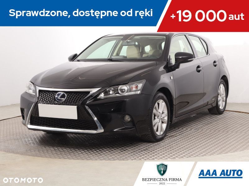 Lexus CT - 1