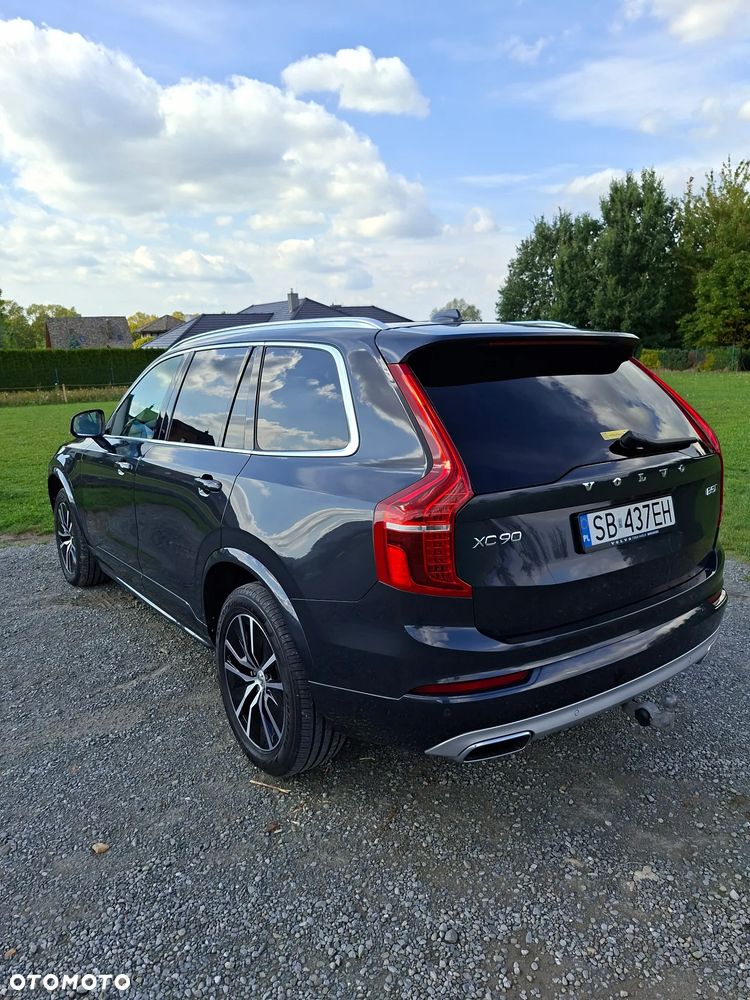 Volvo XC 90 B5 D AWD Momentum Pro - 3