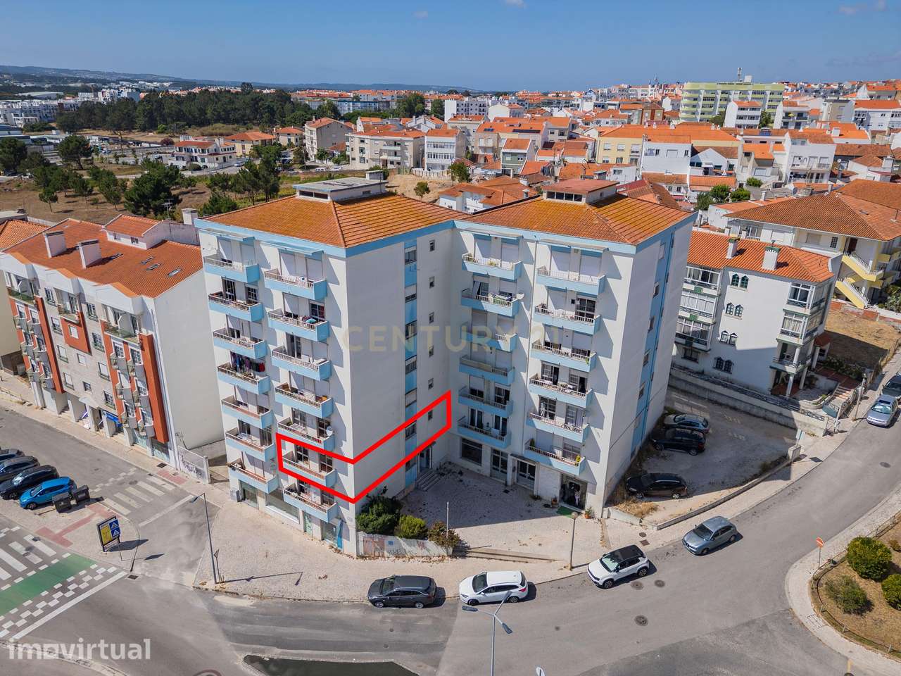Oportunidade de Investimento T3 junto ao Ensino Superior | Caldas da R - Grande imagem: 2/25