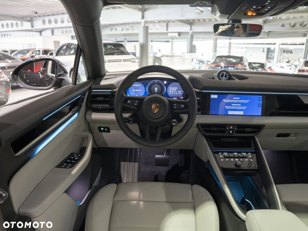 Porsche Macan - 17