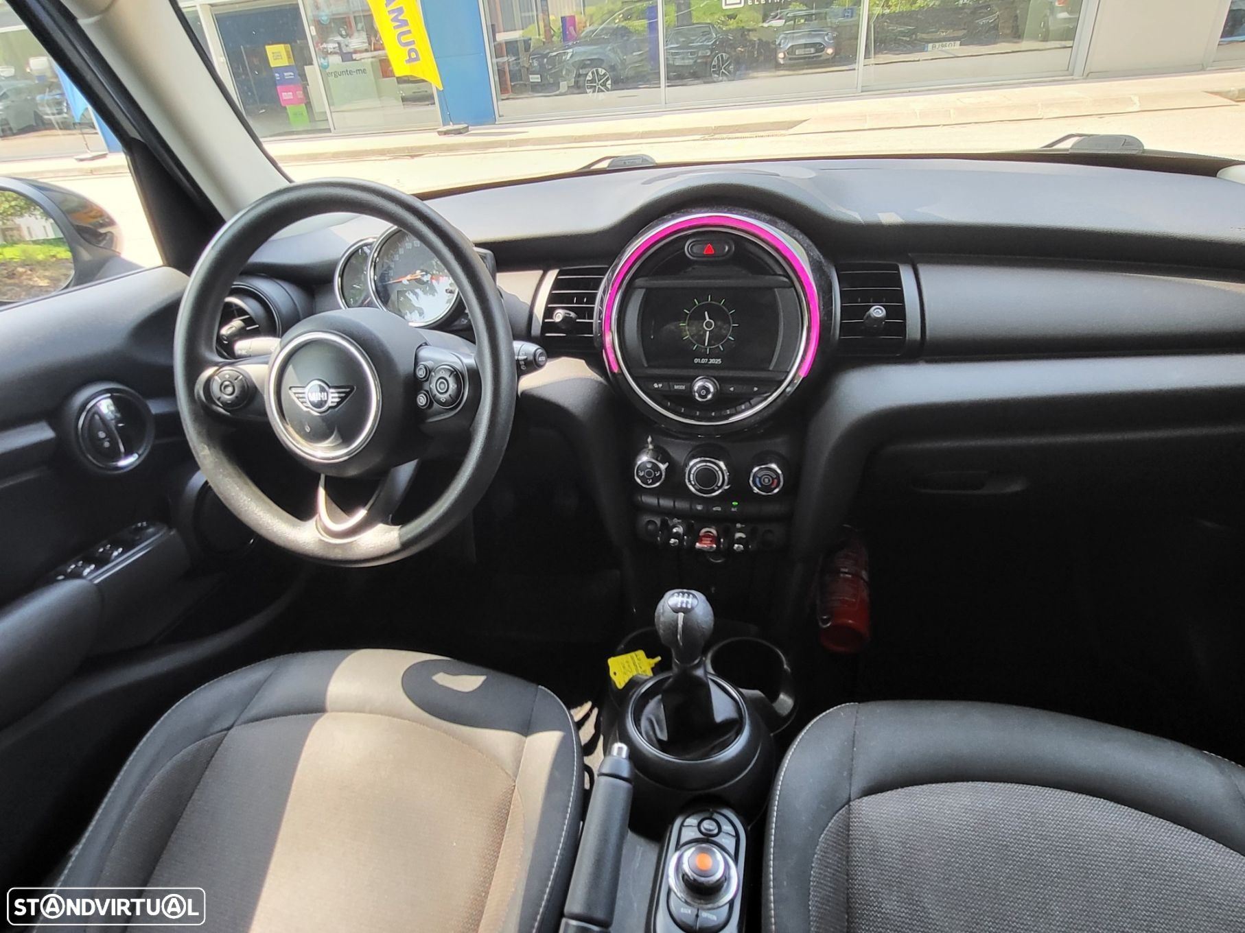 MINI 5 Portas One D - 11
