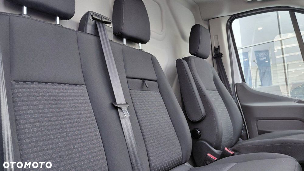 Ford Transit - 29