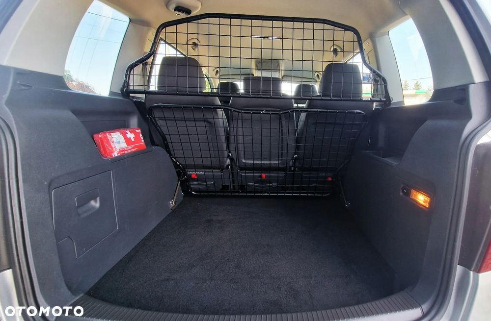 Volkswagen Touran 1.4 TSI United - 10