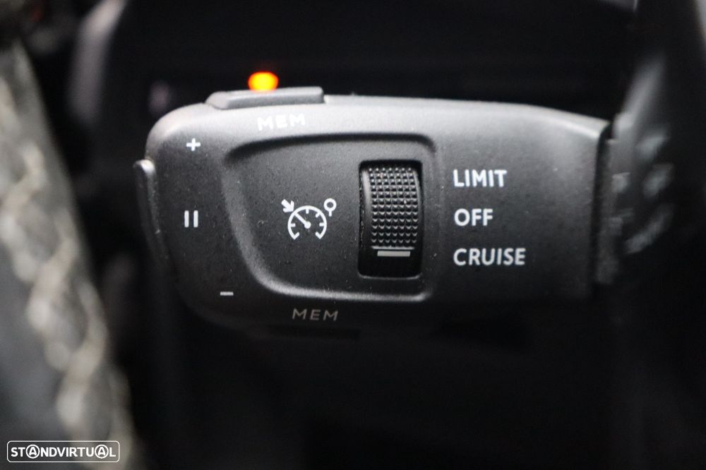 Peugeot 3008 BlueHDi 130 Stop & Start Allure Business-Pack - 25