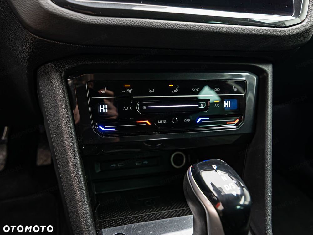 Volkswagen Tiguan 1.5 TSI EVO Elegance DSG - 17