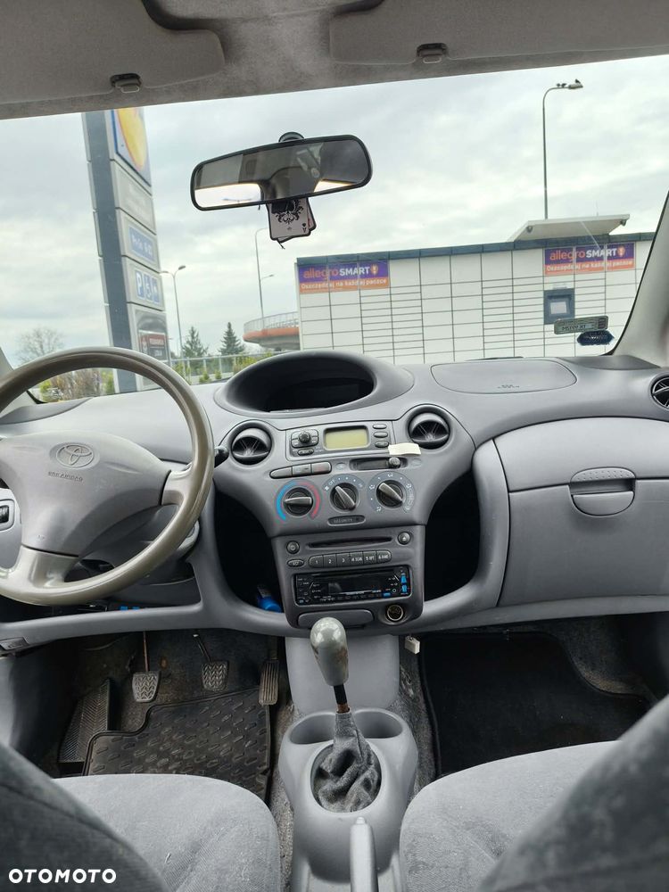 Toyota Yaris 1.3 Luna - 7