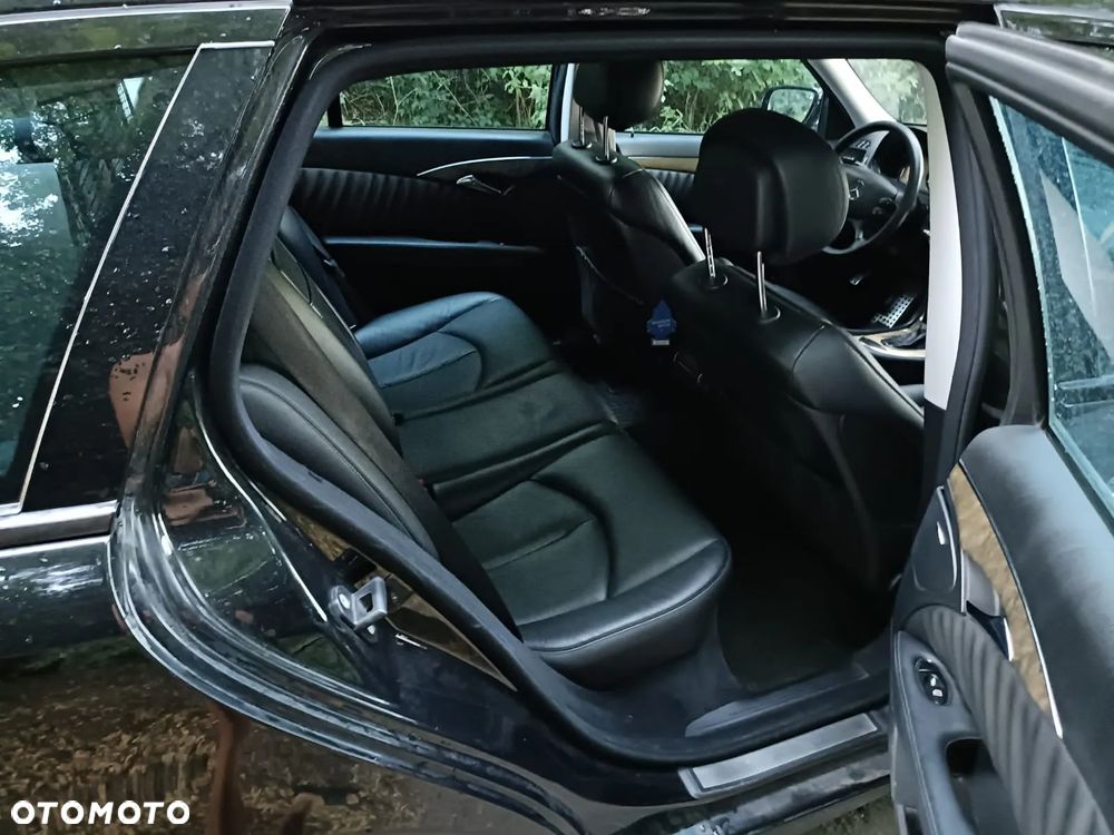 Mercedes-Benz Klasa E 280 CDI 4-Matic T Avantgarde - 24