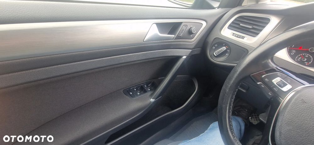Volkswagen Golf VII 1.2 TSI BMT Comfortline - 10