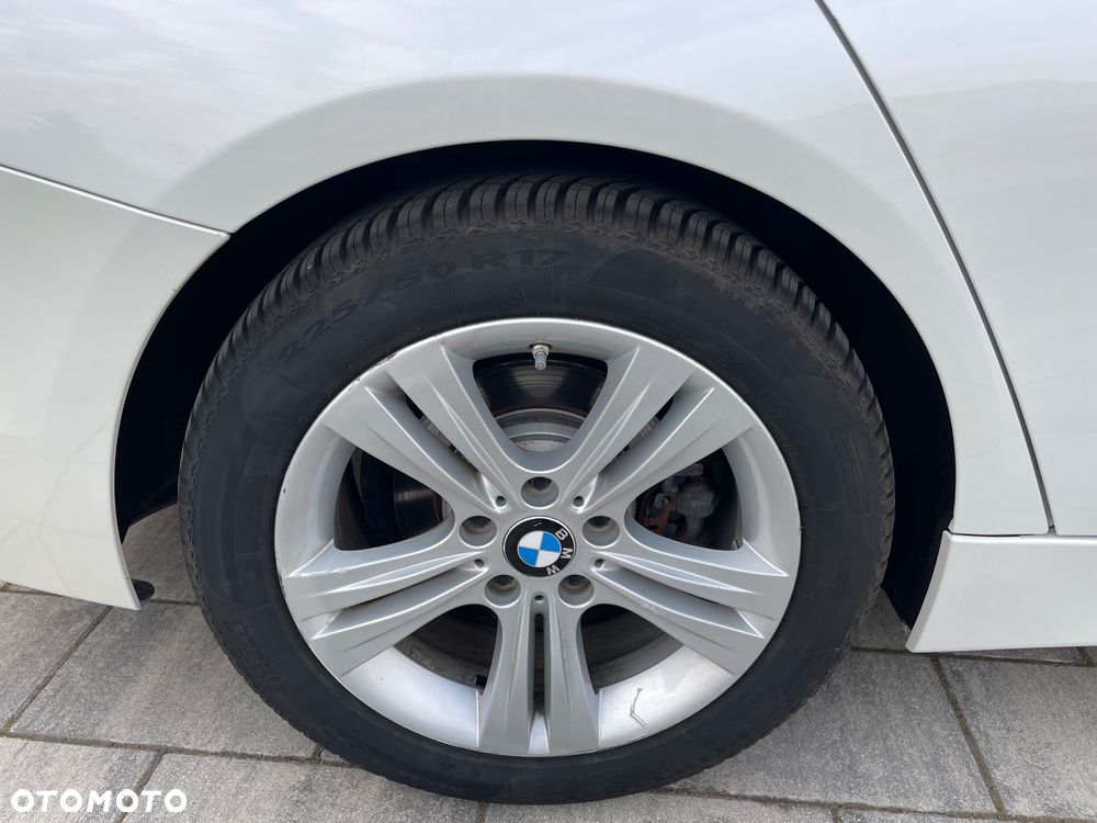 BMW Seria 3 - 16