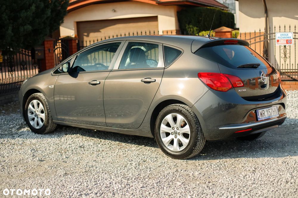 Opel Astra 1.4 Innovation - 10