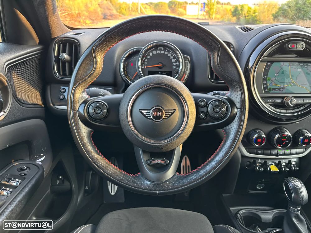 MINI Countryman Cooper SE ALL4 Auto - 16