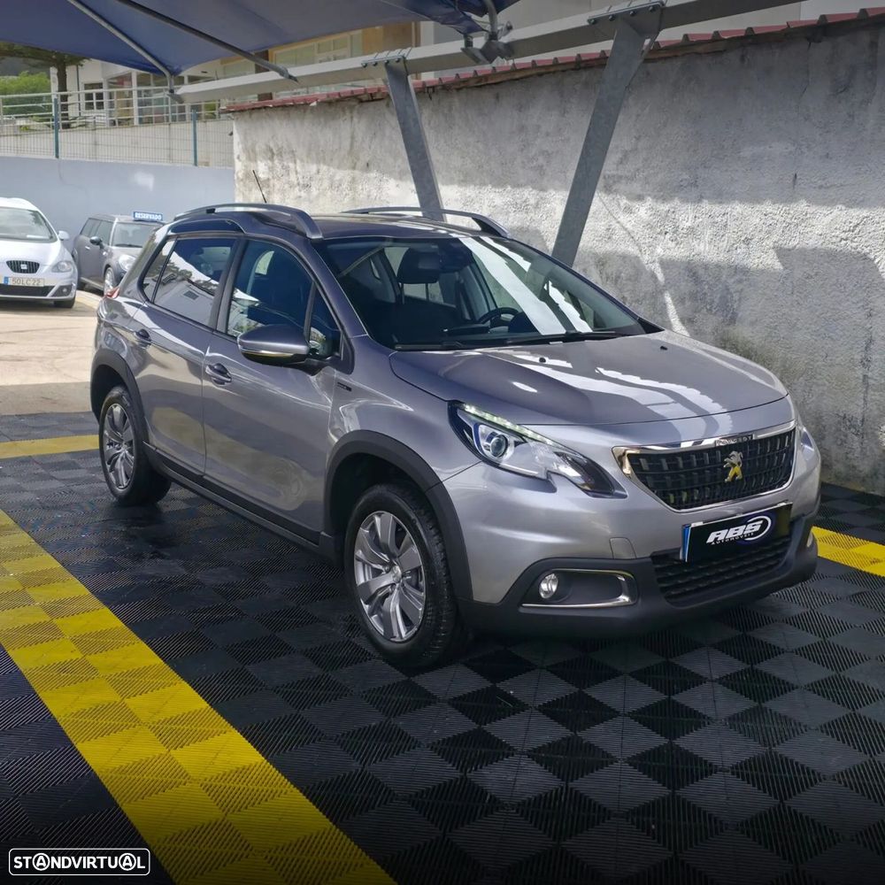 Peugeot 2008 1.2 PureTech Signature - 3