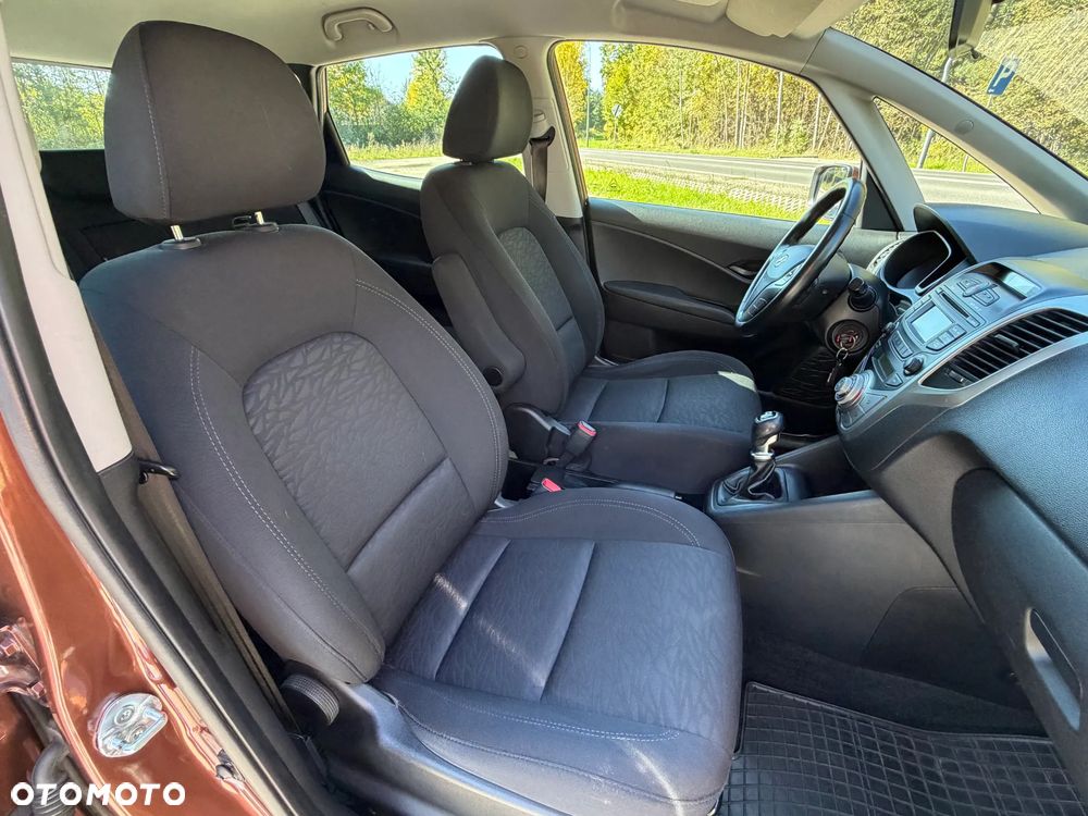 Hyundai ix20 - 16