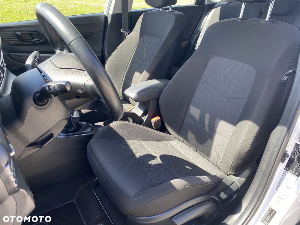 Hyundai Bayon - 10