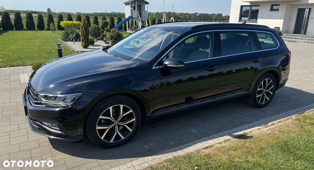 Volkswagen Passat - 4