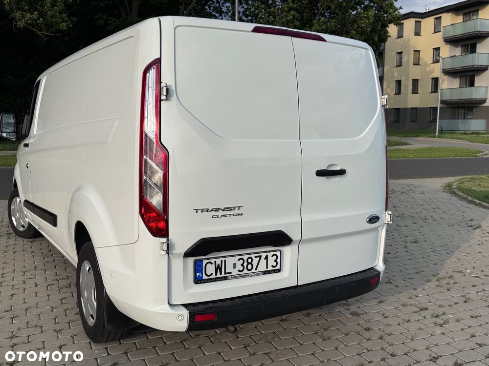 Ford TRANSIT CUSTOM - 24