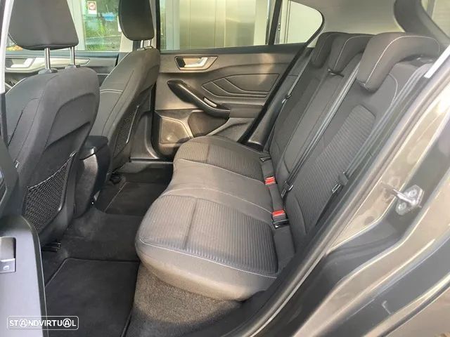 Ford Focus 1.0 EcoBoost Hybrid ACTIVE DESIGN - 34