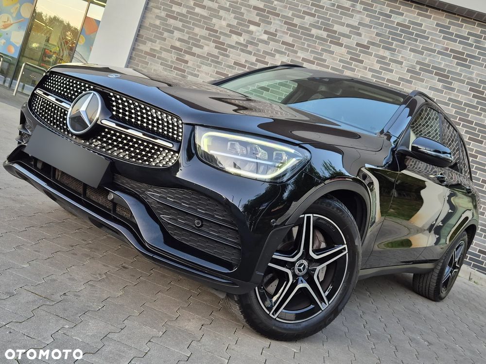 Mercedes-Benz GLC 220 d 4Matic 9G-TRONIC AMG Line - 1