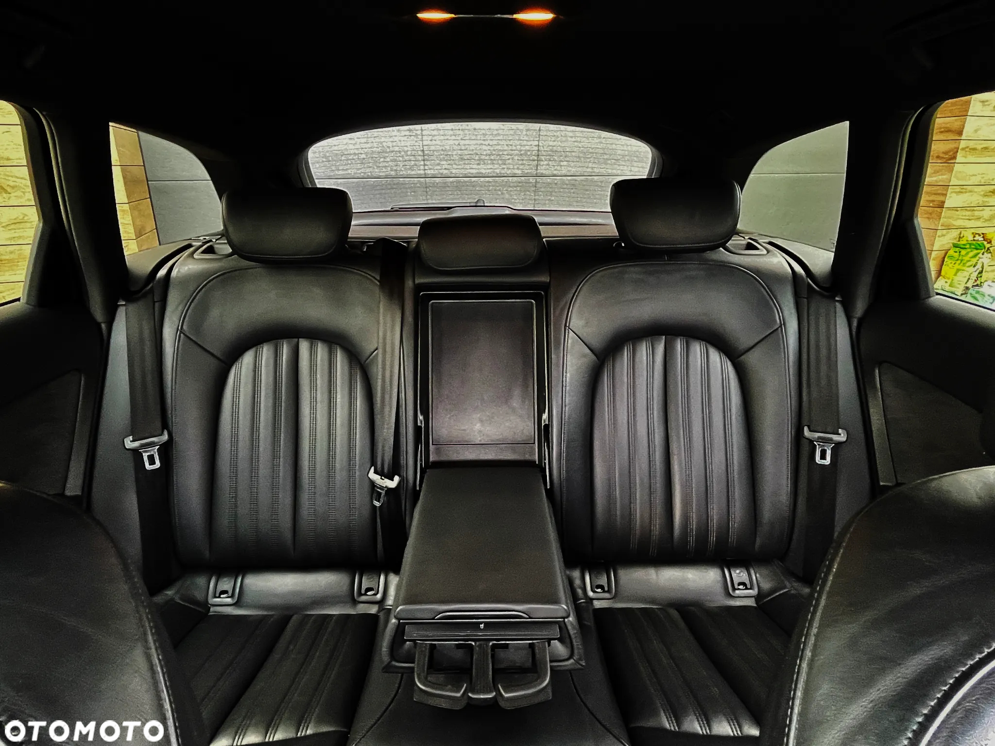 Audi A6 Avant 2.0 TDI Ultra S tronic - 10
