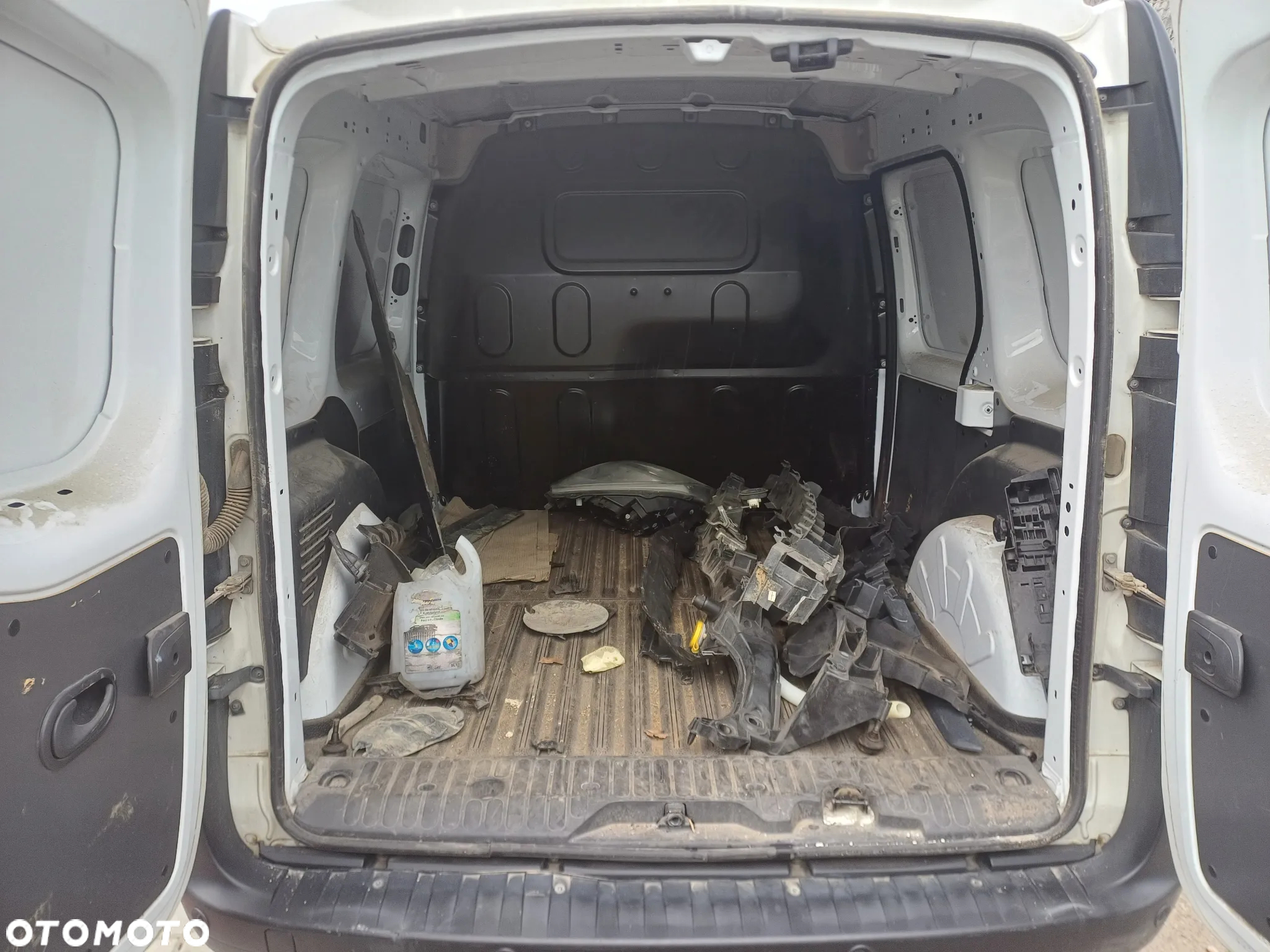Renault KANGOO - 19