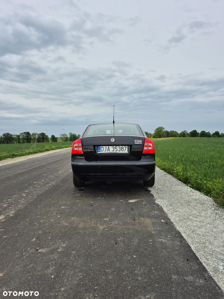 Skoda Octavia 2.0 FSI Elegance - 7