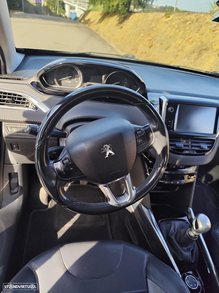 Peugeot 2008 - 7