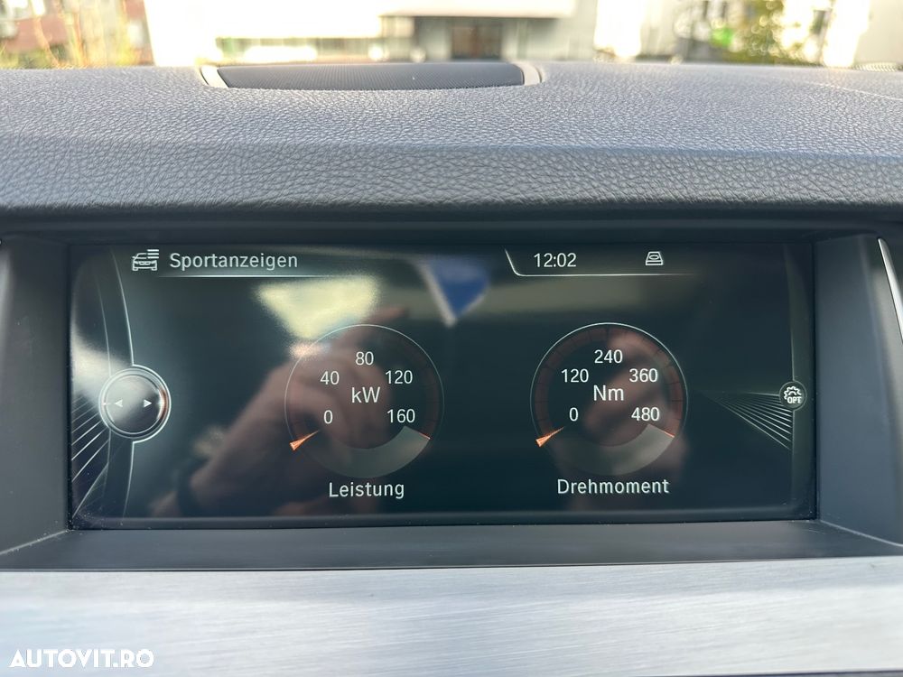 BMW Seria 5 525d Touring Aut. - 35